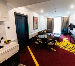 Двухместный люкс Executive с видом на море двуспальная кровать в Mogan hotel