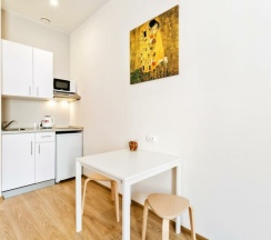 STUDIO 4 местная бюджетная студия в Апартаменты