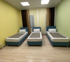 Кровать в 3-местном общем женском номере в Афина