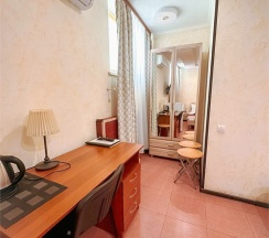 Первая категория-семейный номер в Олимпия