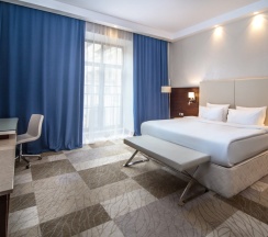 Superior Suite c двуспальной кроватью в Новотель Фит Красная Поляна