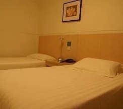 Двухместный номер с внутренним окном Standard (2 отдельные кровати) в Jinjiang Inn Shanghai Expo Park Pusan Road
