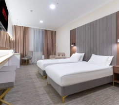 СТАНДАРТ ПЛЮС С ВИДОМ НА ГОРОД ВЫСОКИЙ ЭТАЖ в Grand Yan Hotel