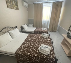 Стандартный четырехместный номер в Кристина