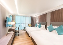 Одноместная студия Deluxe с 2 комнатами двуспальная кровать в Отель Citrus Suites Sukhumvit 6 by Compass Hospitality