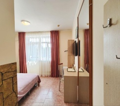 Номер стандарт с 1 двуспальной кроватью в Регион 86