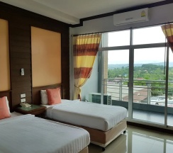 Двухместный номер Deluxe c 1 комнатой с видом на горы двуспальная кровать в Breeze Hill Hotel