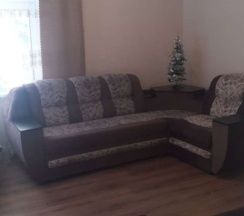 Коттедж с балконом и с красивым видом из окна в Лодж