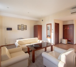 Апартаменты двухкомнатные в Бенефит Плаза