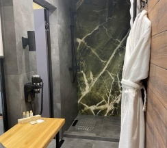 Номер стандарт с 1 двуспальной кроватью Street в Green Garden Hotel