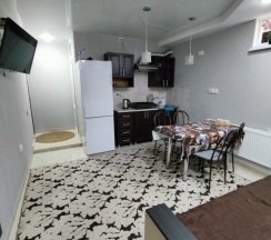 Апартаменты с 3 комнатами в Дом у моря