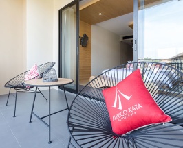 Двухместный Aurico Nest двуспальная кровать в Aurico Kata Resort & Spa