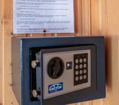 Двухместный номер Deluxe рядом с пляжем двуспальная кровать в Ласточкин дом