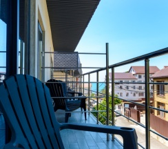 Двухкомнатный номер с балконом в Мардин