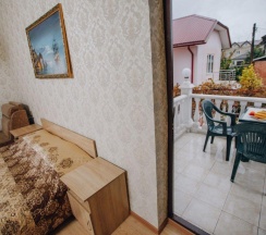 3-местный номер с балконом в Лаура