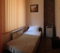 Одноместный номер Standard с балконом в Bon Bon Hotel