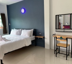 Двухместный номер Standard с балконом двуспальная кровать в Chan place Hotel