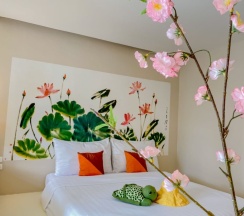 Двухместный семейный номер Deluxe с видом на горы в Sino House Phuket Hotel