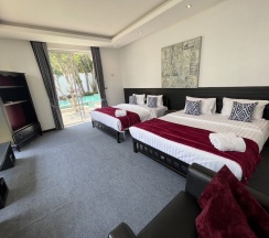 Вилла Luxury с 4 комнатами с видом на бассейн в Villas In Pattaya