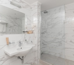 Junior river view в Kaiserhof