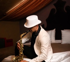 Премиум в За Кулисами