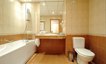 Люкс c 1 комнатой с балконом в Helios Spa