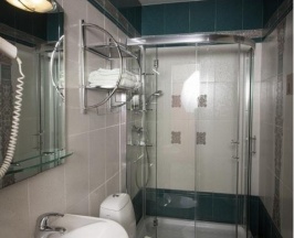 Номер стандарт с 1 двуспальной кроватью в Ассоль