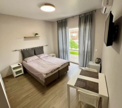 Двухместный номер Superior рядом с пляжем двуспальная кровать в Лето здесь