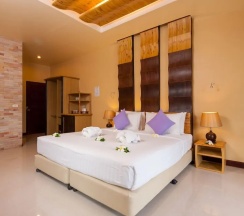 Двухместный номер Deluxe (двуспальная кровать) в Palm Leaf Resort