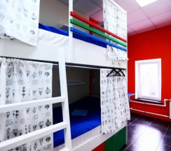 Место в 6 местном номере (мужской) в ID Hostel