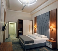 3 этаж I Четырехместный с  двуспальными кроватями в Марис