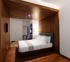 Студия Premier в H Hotels - Metro North Uno