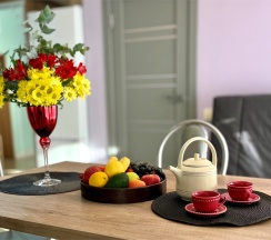 Апартаменты №12 "Семейные" на мансардном этаже в Саквояж