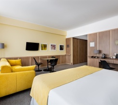 Семейный номер в Golden Tulip