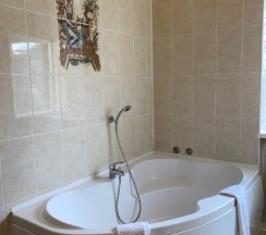 Люкс трехкомнатный в Империал