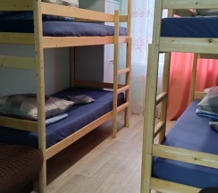 Койко-место в четырехместном женском номере  в Малахит