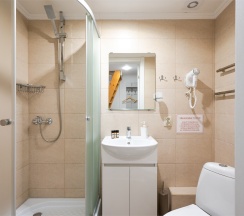 Семейный номер в Iq hotel