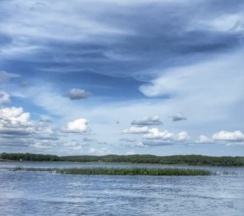 Шестиместный коттедж с 3 комнатами с красивым видом из окна в Купчиха