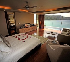 Люкс Grand с видом на бассейн в Impiana Private Villas Kata Noi