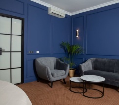 Двухместный Джуниор сюит Делюкс Премьер двуспальная кровать в Гранд-Отель Восток