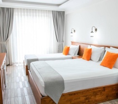 Трёхместный номер Superior в Infinity City Hotel