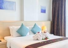 Двухместный люкс c 1 комнатой двуспальная кровать в The Beachfront Hotel Phuket