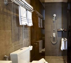 Номер Deluxe с балконом в Hotel YAN