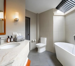 Двухместная вилла с бассейном Grand двуспальная кровать в Dewa Phuket Resort & Villas