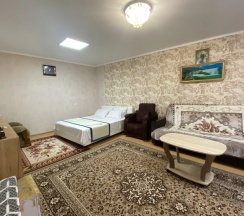Четырёхместный семейный номер Superior с видом на внутренний двор в Holiday Home