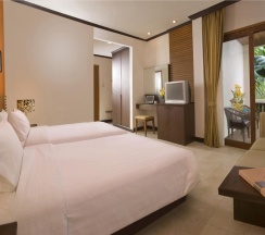Одноместный номер Standard с видом на сад двуспальная кровать в Thai House Beach Resort