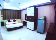 Номер Deluxe в Riqueza Suites Pattaya