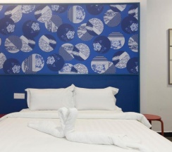 Двухместный номер Deluxe двуспальная кровать в Kitez Hotel & Bunkz - Hostel