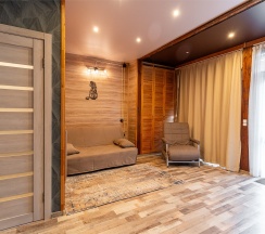 Двухэтажный коттедж с балконом и терассой в Домус.море