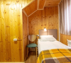 Семейный домик №1 в Allure Lodge